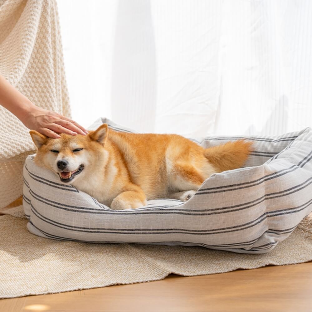 I-Classic Stripe All Seasons Breathable Dog Bed